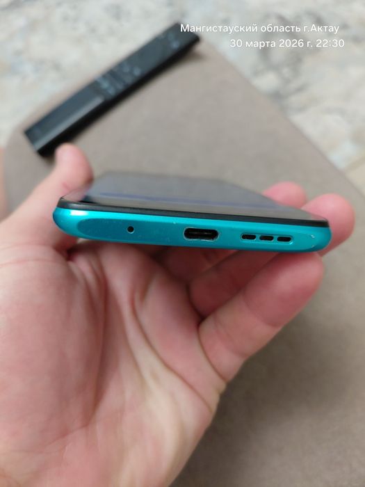 Продам смартфон Realmi 9T