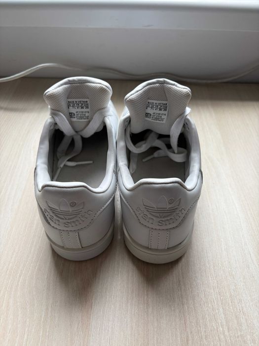 Продавам маратонки Adidas Stan Smith номер 41