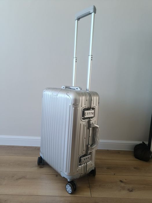 Чемодан RIMOWA на ручной клад