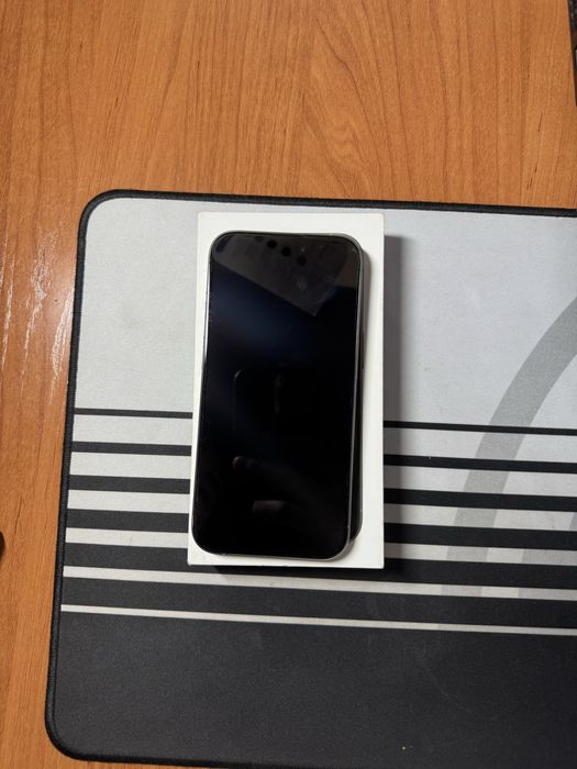 IPhone 15 pro 256 gb