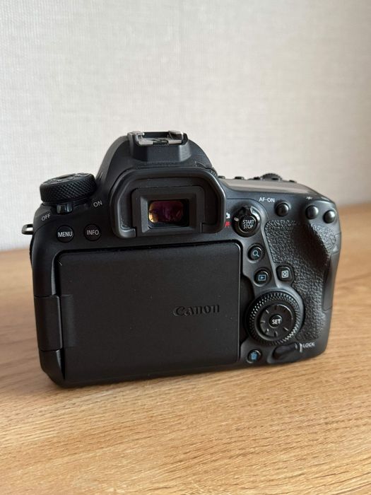Canon 6D Mark II