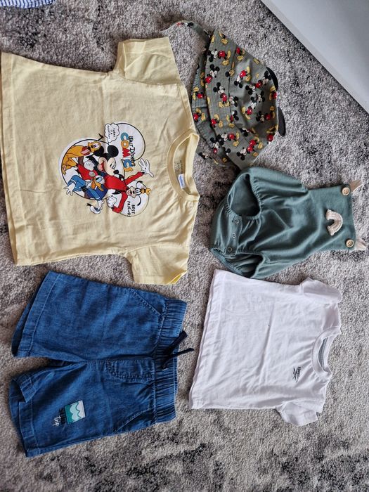 Tricou si pantaloni scurti