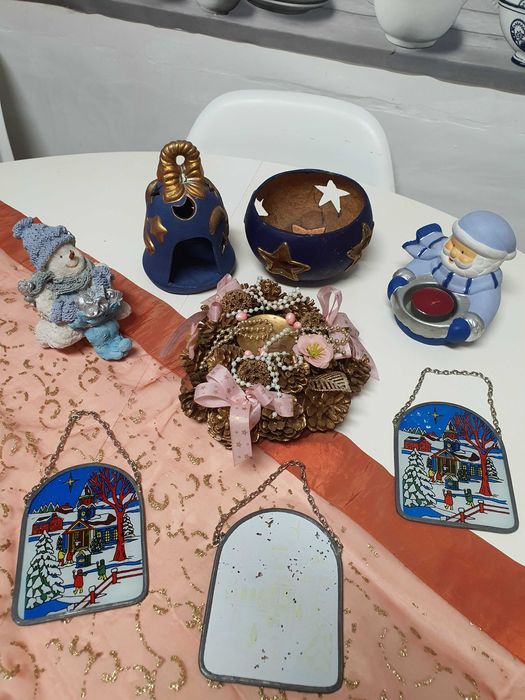 Decoratiuni de Craciun diverse culoare albastra