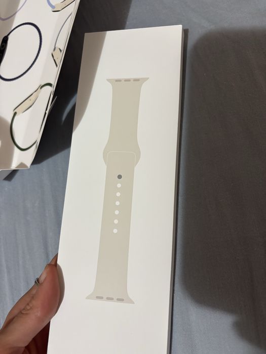 Apple watch se 3 каишка 40 мм m/L starlight