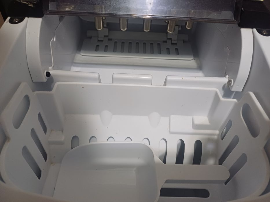 Льдогегератор в отличном состоянии