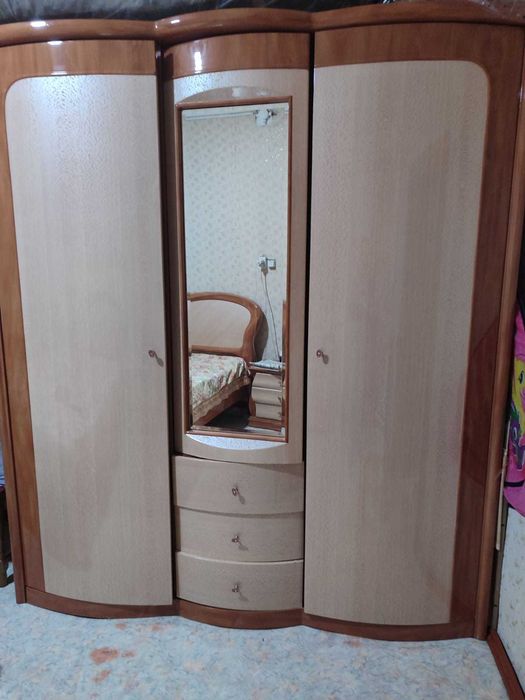 Спальный гарнитур в хорошем состоянии