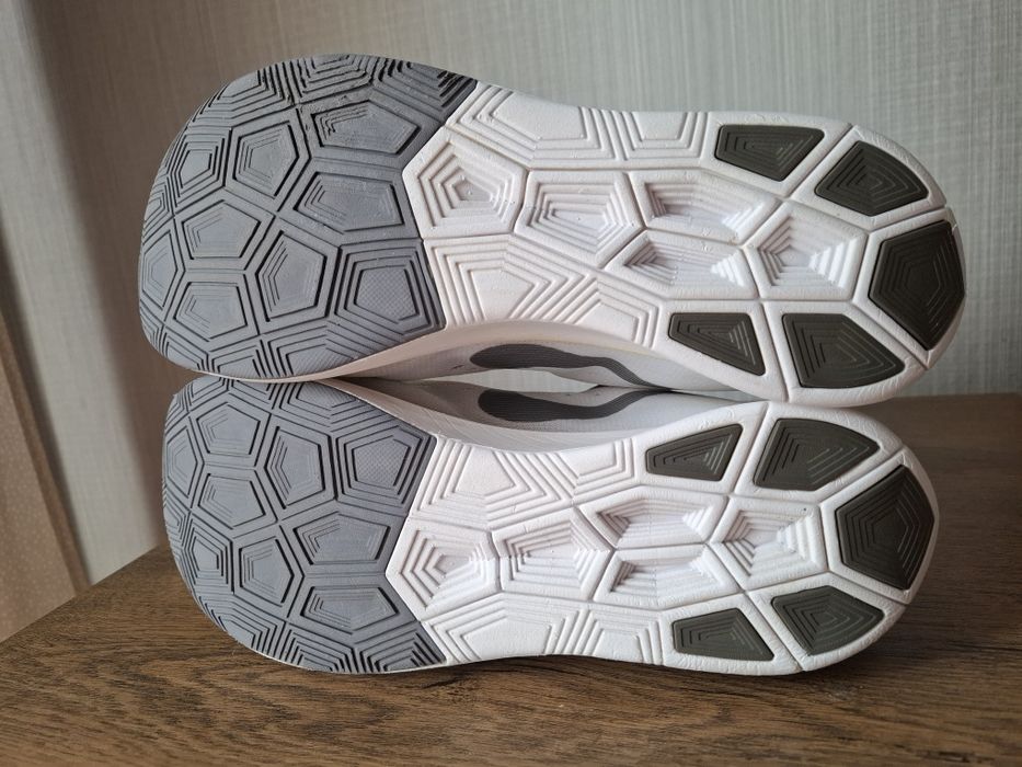 Nike Zoom Fly маратонки 44 номер.