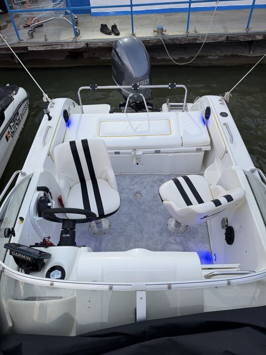 Barca Beneteau 6m 150 cp