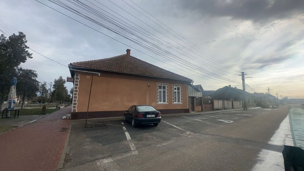 CASĂ DE VÂNZARE- Zonă centrală