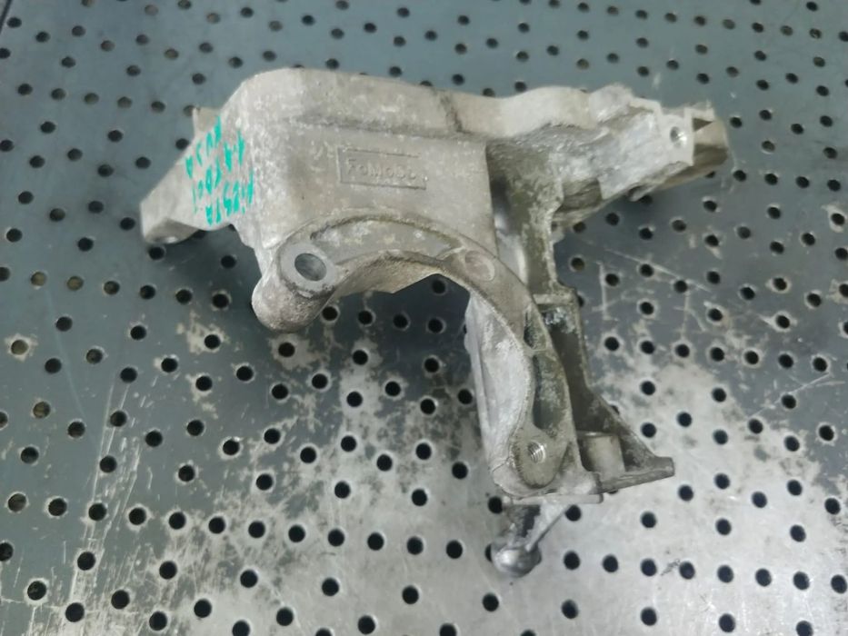 suport motor  1.4 tdci kvja ford fiesta 6  av2q-9b470-ac