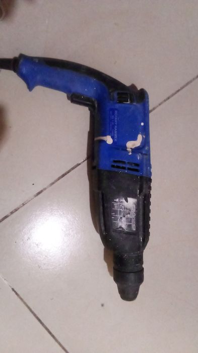 Продам перфоратор все работает