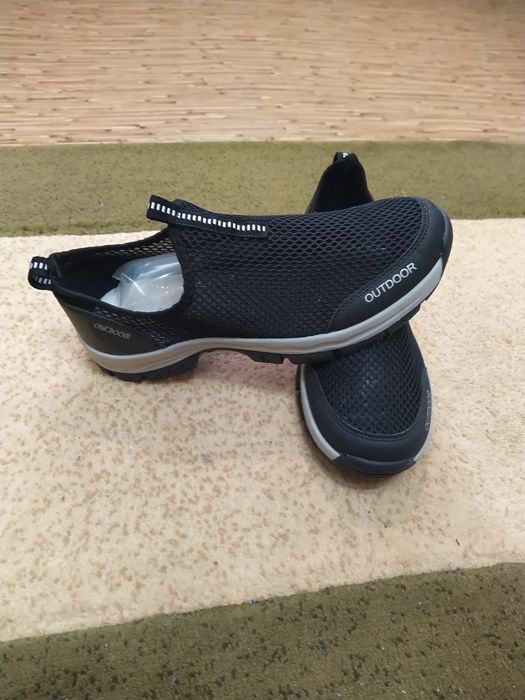 Продам кроссовки сетка