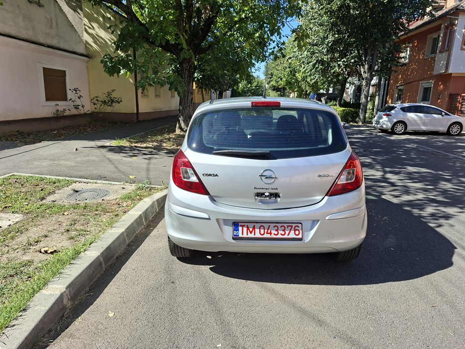 Opel corsa 1.2 benzină,recent înmatriculată!