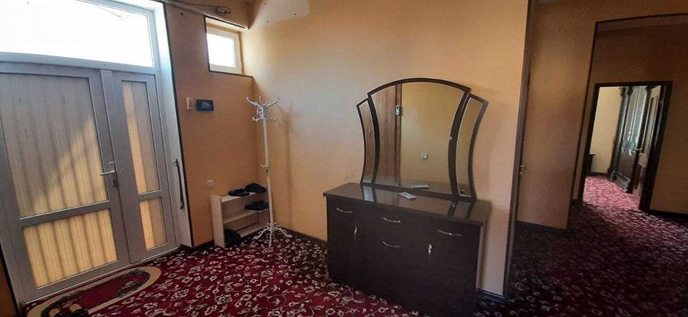 Qoqon shaxar Ayraport xududi Kotedj Xovli sotiladi