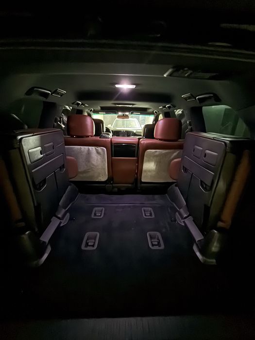 Lexus lx 570 s…………