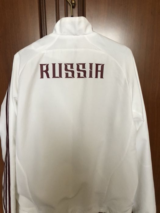 Продам толстовку adidas