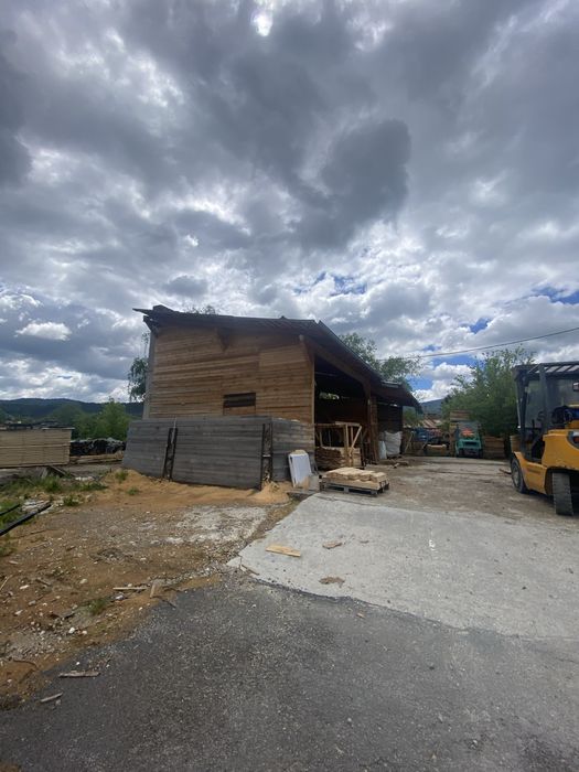 Имот на първа линия