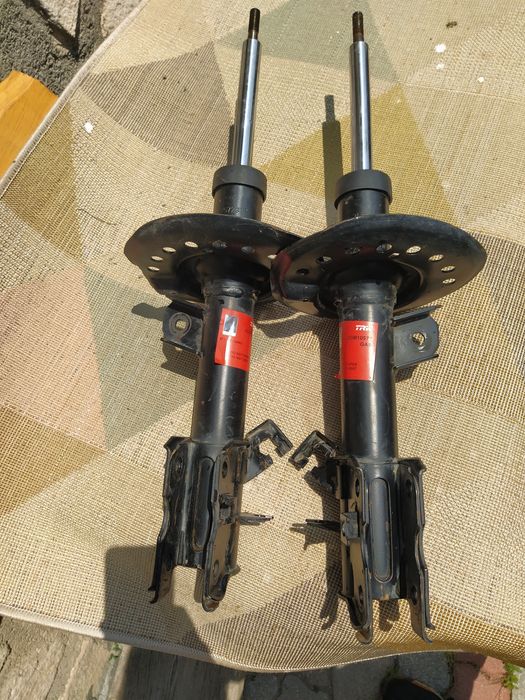 Амортисьори предни, Nissan QASHQAi  2.0 dci,1.5 dci