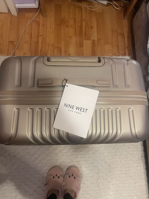 Valiza Nine West noua