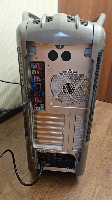 Кейс Сooler Master Cosmos S