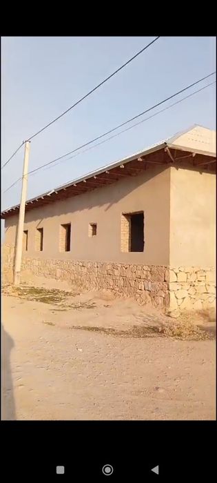 Ховли   сотилади