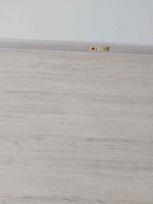 Продам ламинат 31 класс 25 пачек