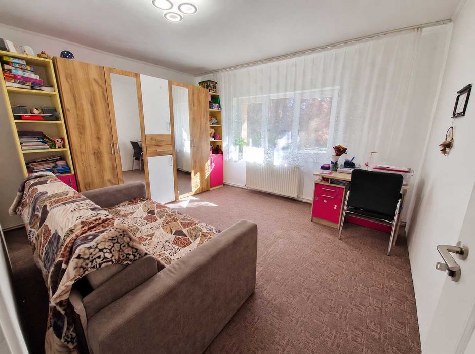 Apartament 3 camere | 79 mp | Micro 17 | Parcare + Beci in zona Parc UFO