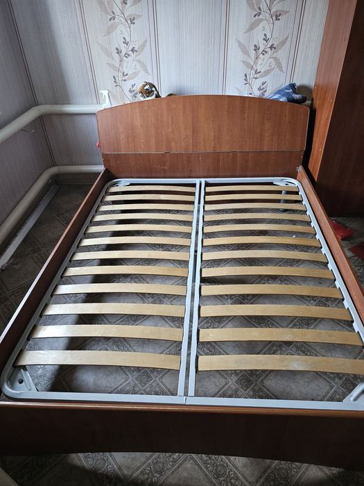 Продам кровать бу