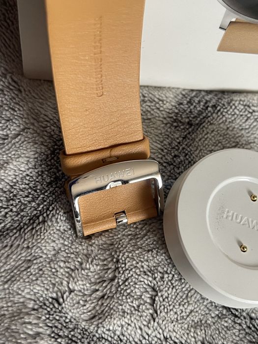 Смарт часовник HUAWEI GT 2 42mm