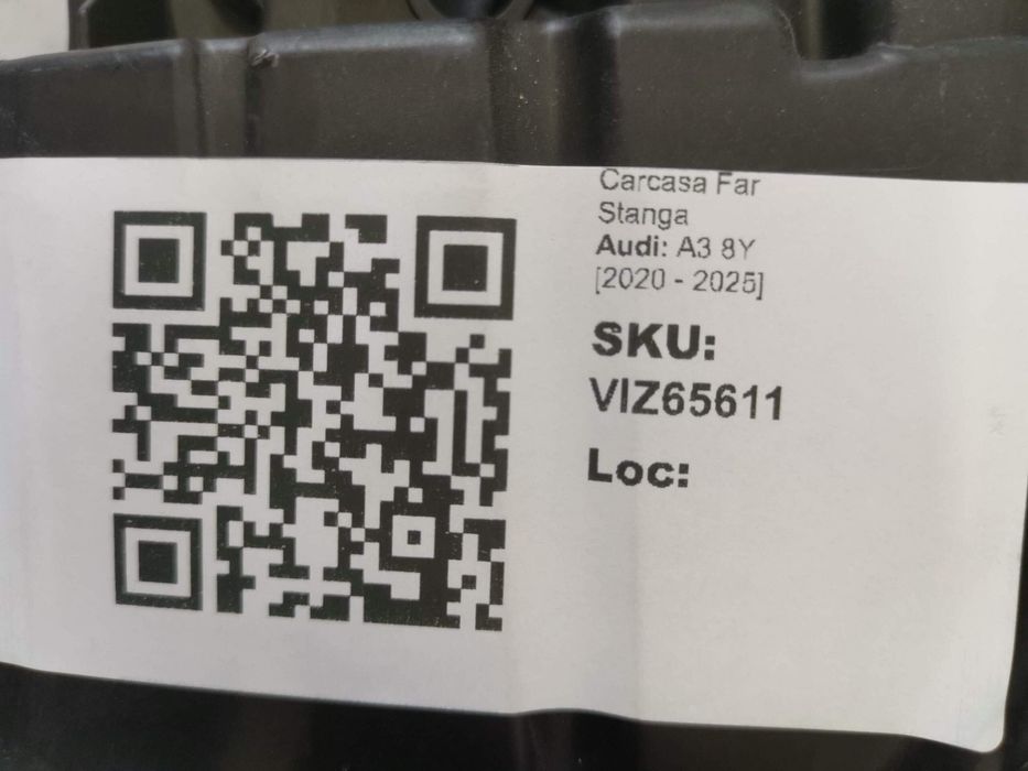 Ляв фар кейс / Lqv far keis Ауди А3 / Audi A3 8Y Оригинален, в добро с