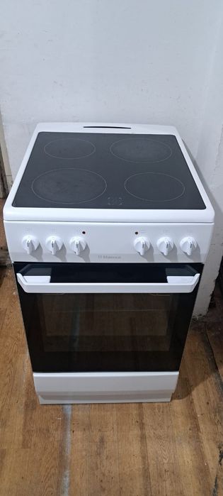 Плита стекло керамика Hansa