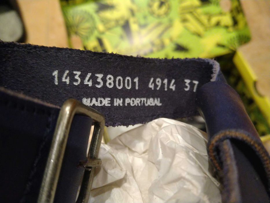 Сандали Fly London