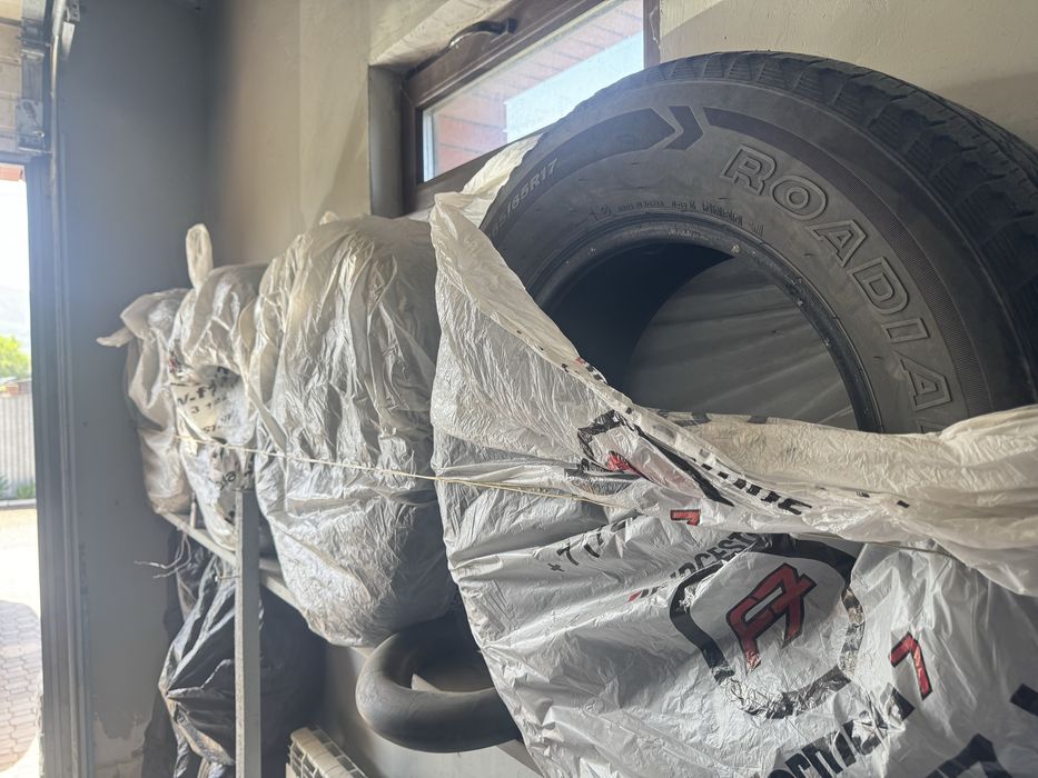 Покрышки от тойота прадо