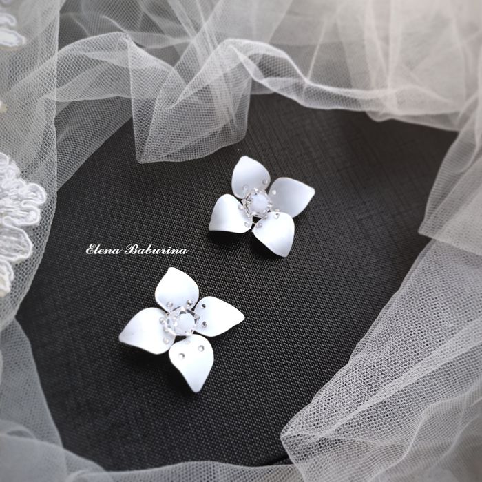 Веточки в прическу