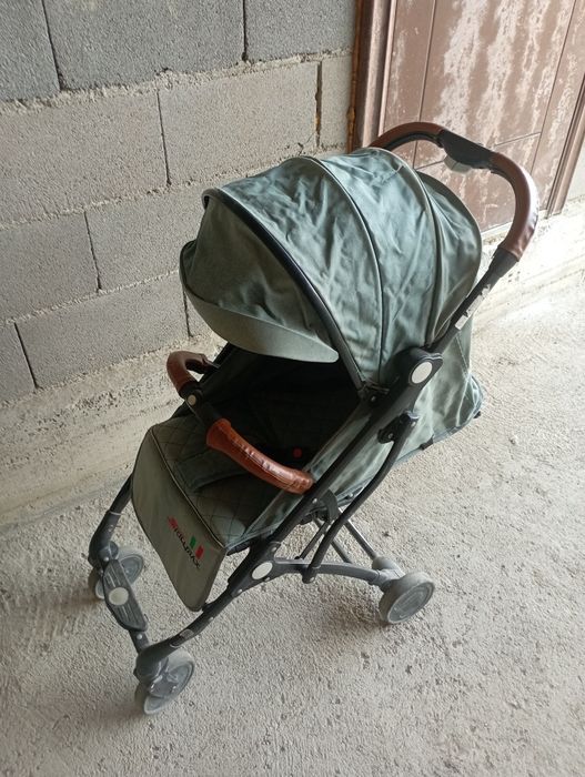 Коляска почти новый