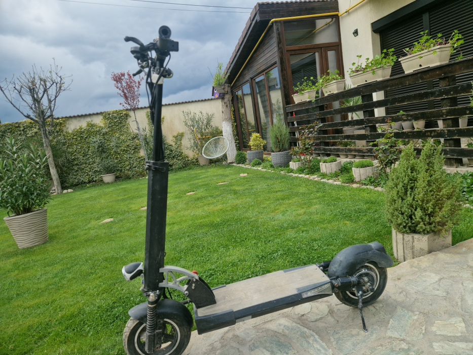 De vanzare trotinetă