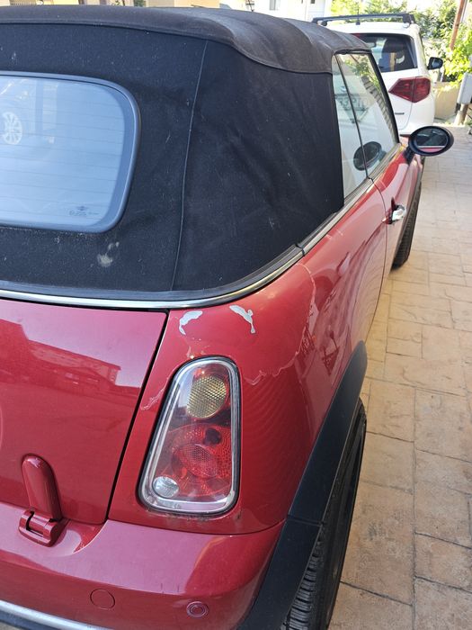 Mini Cooper Decapotabil