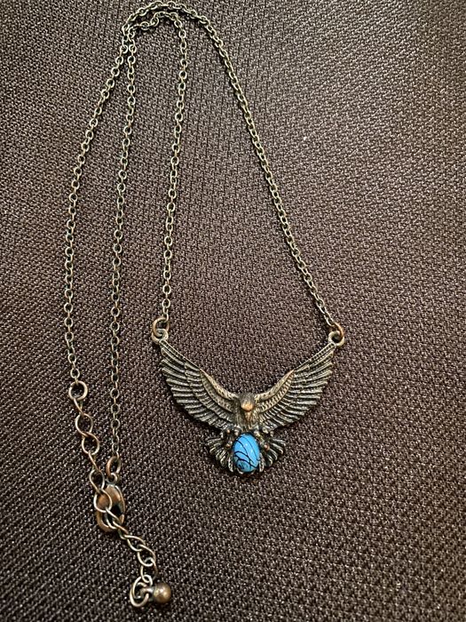 Колие с орел и син камък