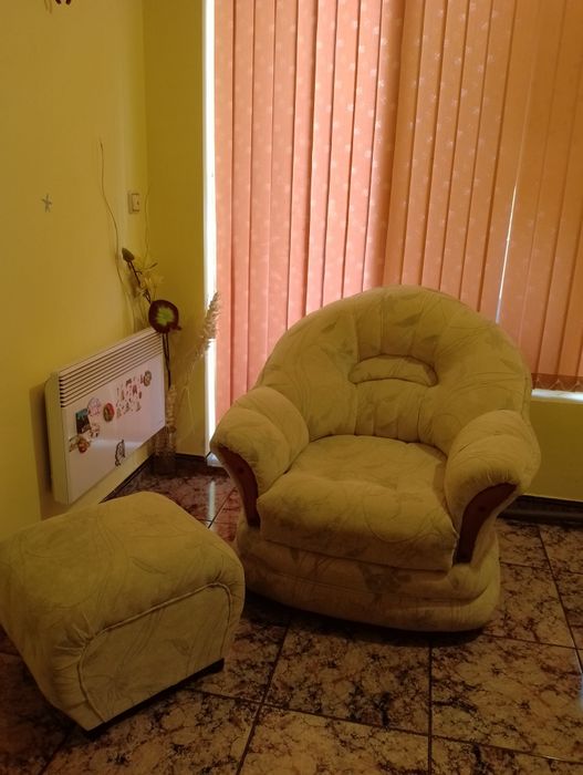 Продавам почти неизползван фотьойл