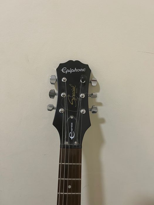 Китари електрически детски 3/4 Epiphone Gear4music