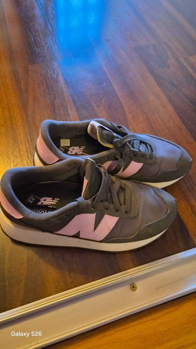 Tenesi New Balance/Converse