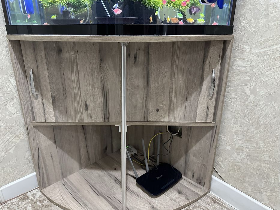 akvarium sotiladi