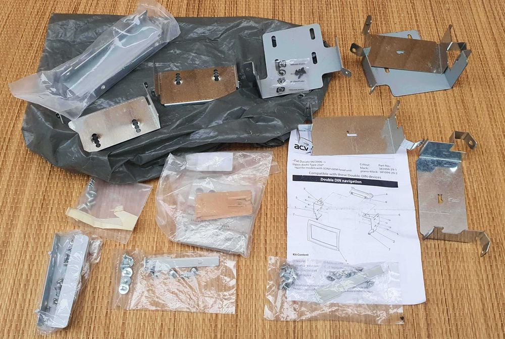 Echipamente audio pentru multimediaplayere Pioneer, Alpine, Zenec, etc