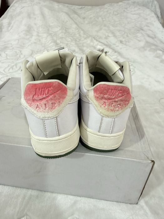Коллекционные кроссовки Nike Air Force 1