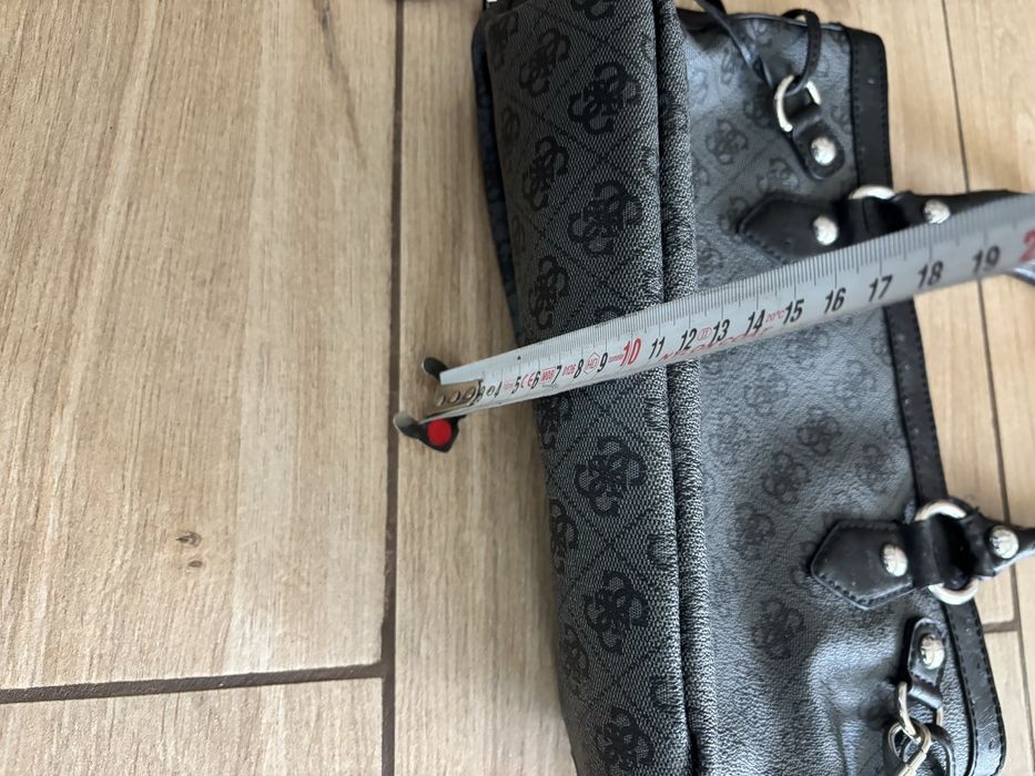 Дамски чанти guess/Badura