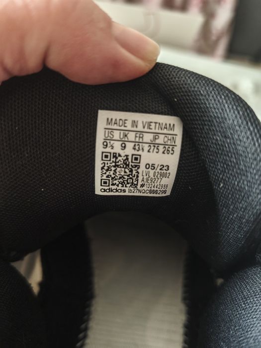 Adidas оригинални N: 43 и 1/3