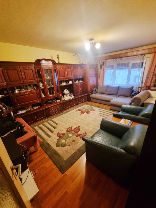 Apartament Pb cu 3 camere et.2 in Oradea ,zona Calea Aradului/Ramada