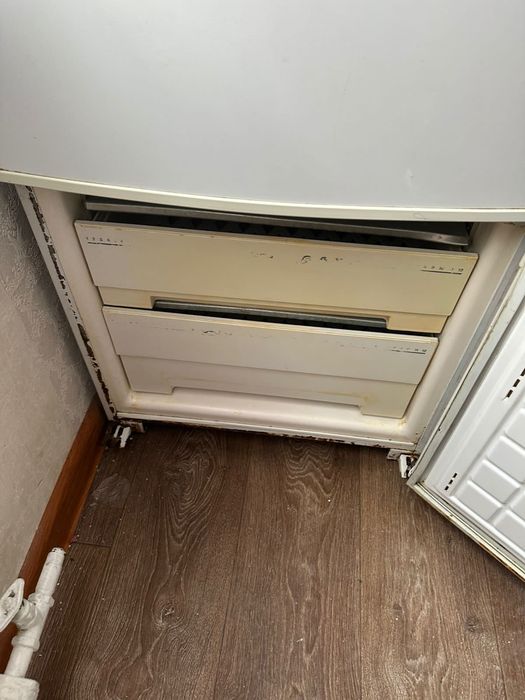 Продам холодильник рабочий