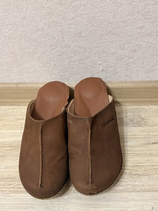 Дамски обувки сабо от естествена кожа в два цвята