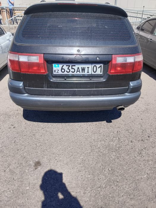 Продам тоиота калдина